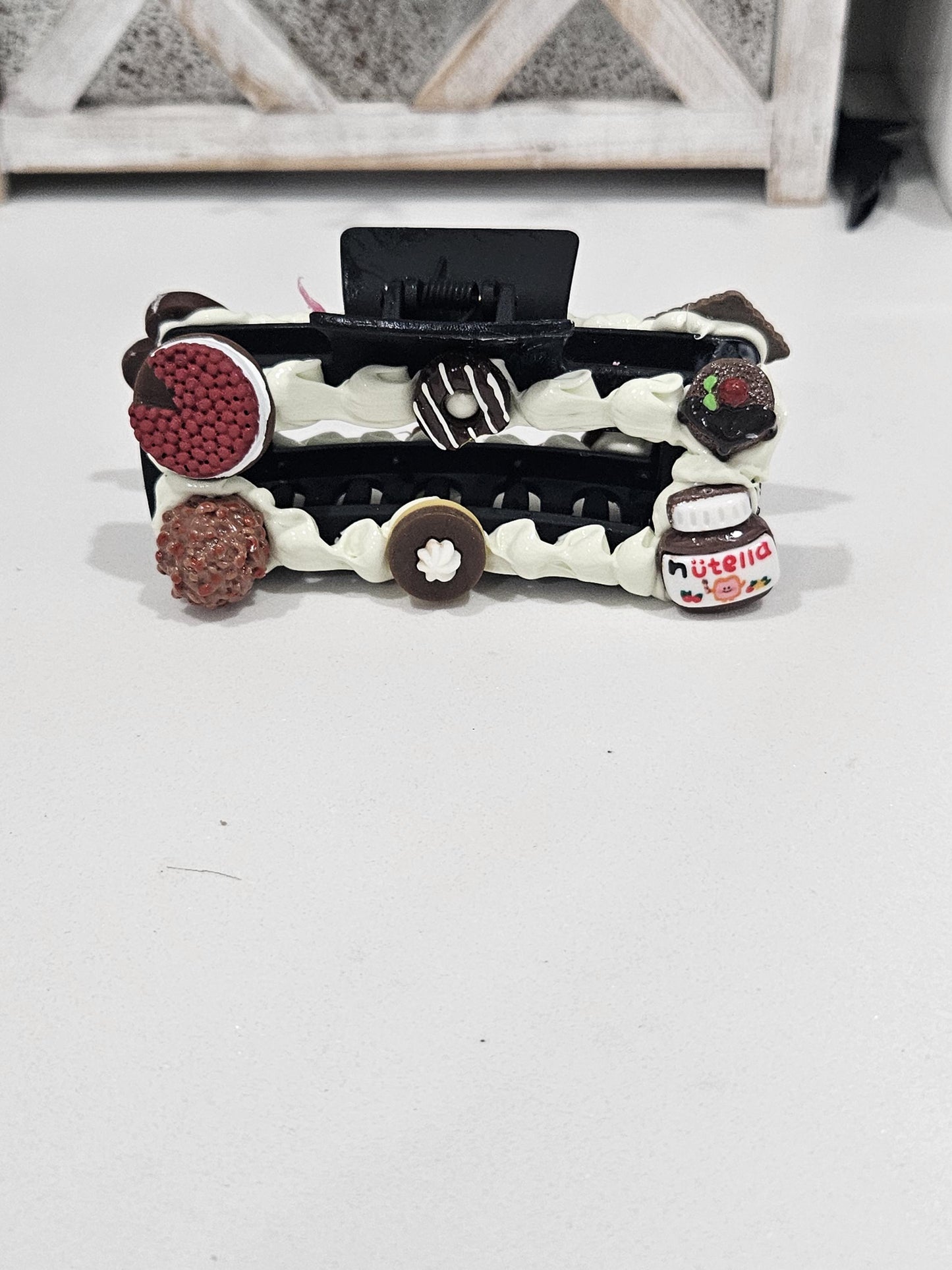 Dubai chocolate claw clip