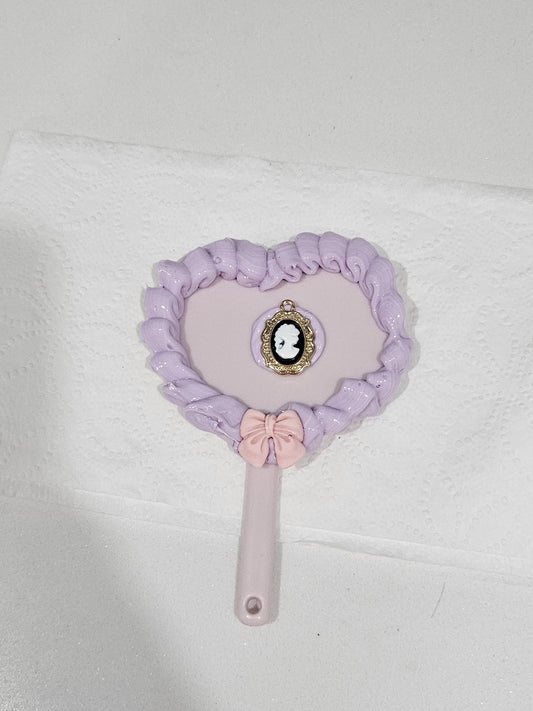Cameo mini mirror